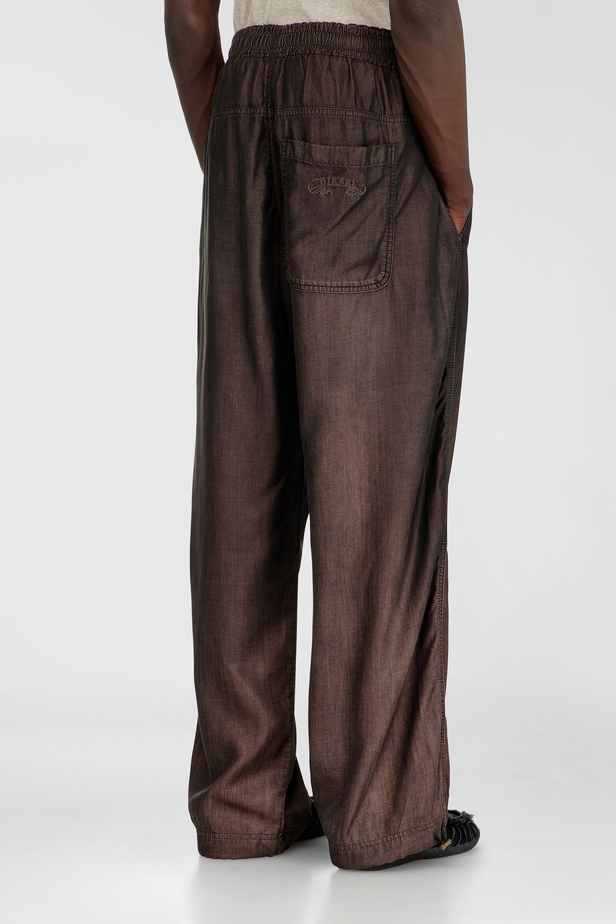 Diesel - Unisex's Relaxed Jeans D-Roder 068YF, Dark Brown - 3