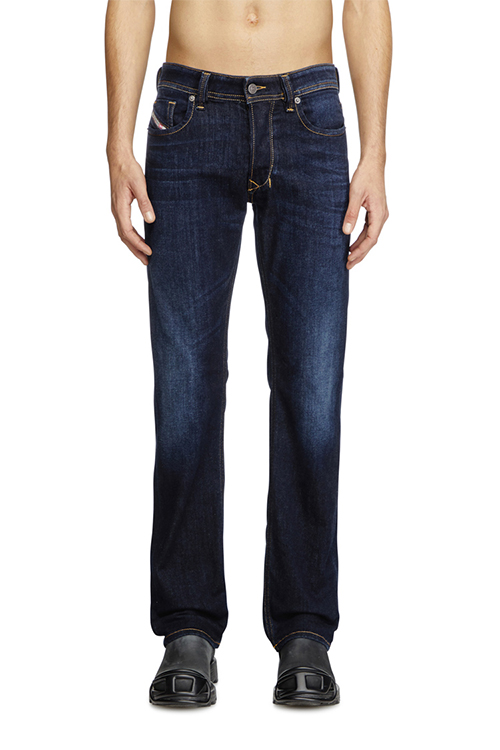 Jeans regular fit uomo online